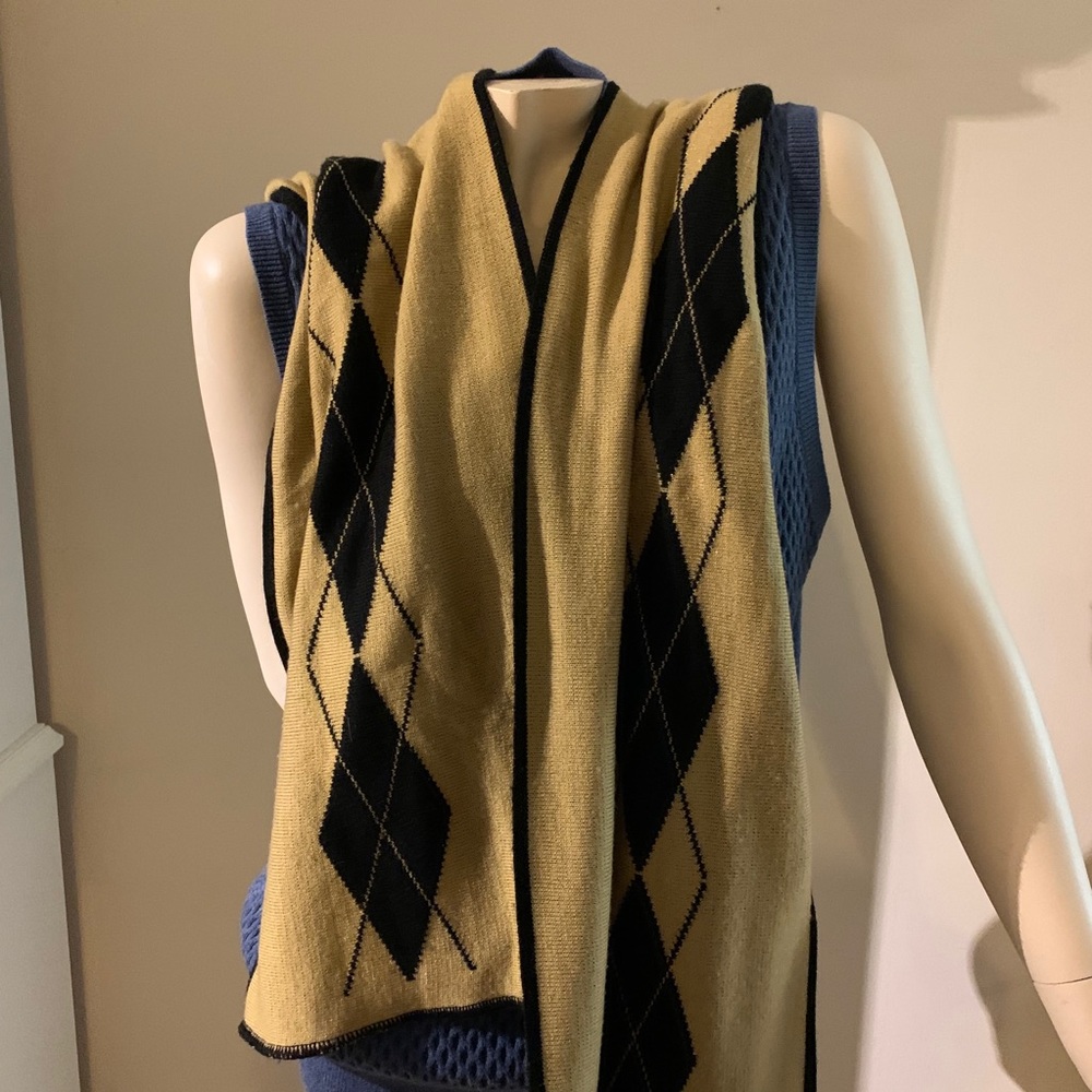 Reversible argyle scarf - Picture 4 of 5